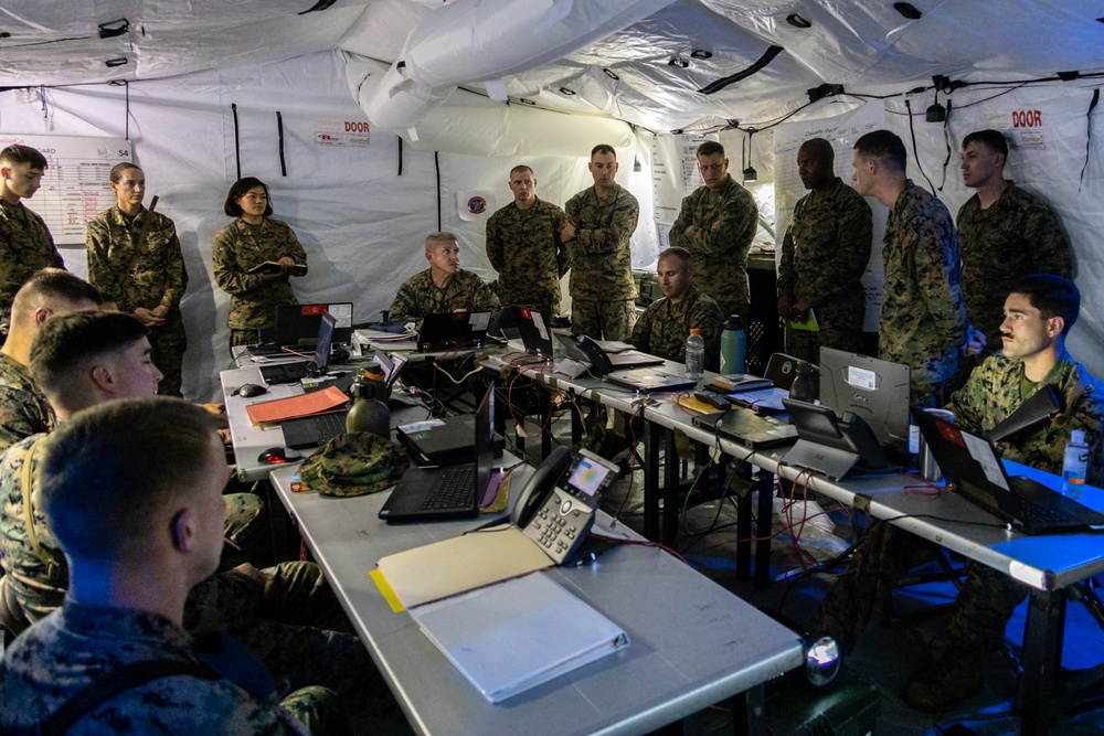 26th MEU Landing Force Operations Center Battle Tracking