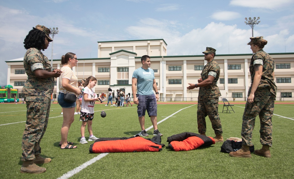 MCAS Iwakuni K-9's Show Off Bite Training