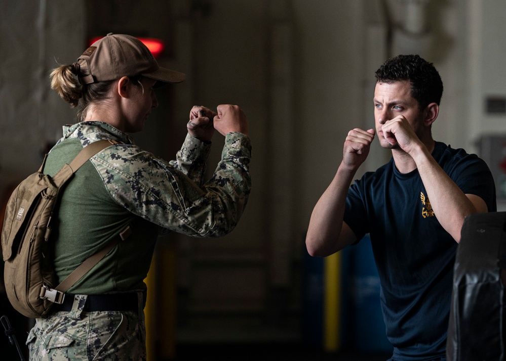 Sailors receive security reaction force basic training