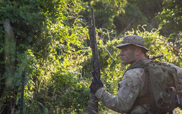Task Force Red Dragon scouts conduct presence patrol in Kenya