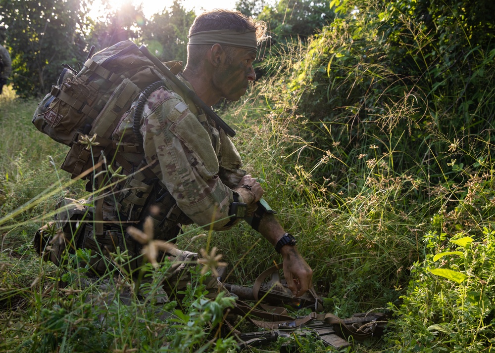 Task Force Red Dragon scouts conduct presence patrol in Kenya