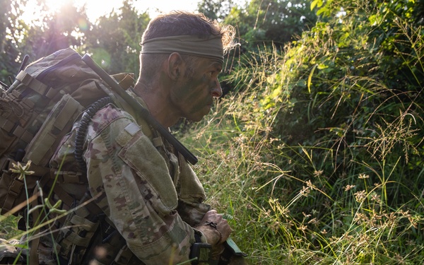 Task Force Red Dragon scouts conduct presence patrol in Kenya