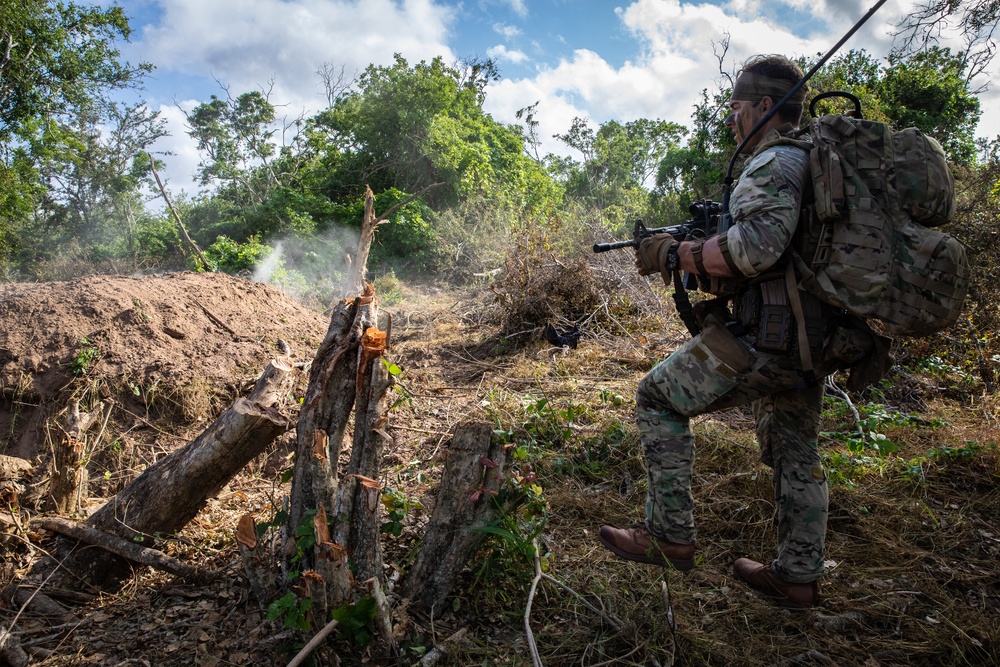 Task Force Red Dragon scouts conduct presence patrol in Kenya