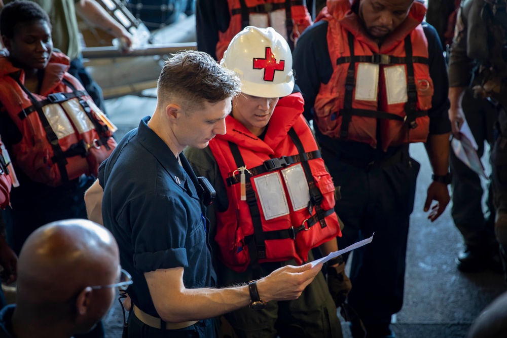 Ship to ship patient transfer