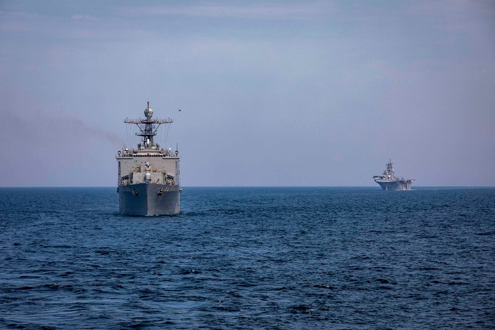 U.S. and Finnish naval ships sail in formation