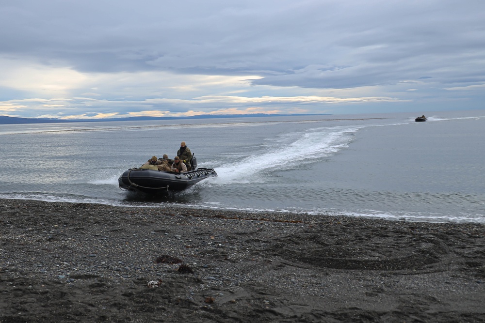 Chile Cold Weather Training: Marines arrive to Dawson Island