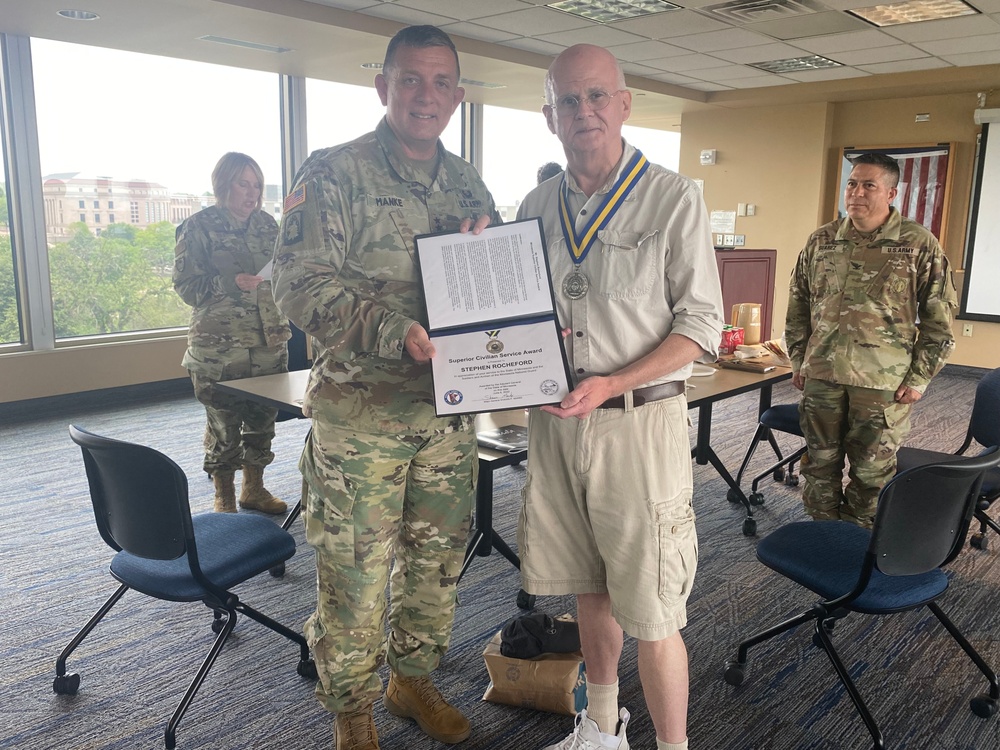 Minnesota National Guard recognizes partnership with LGBTQ+ community leader, veteran