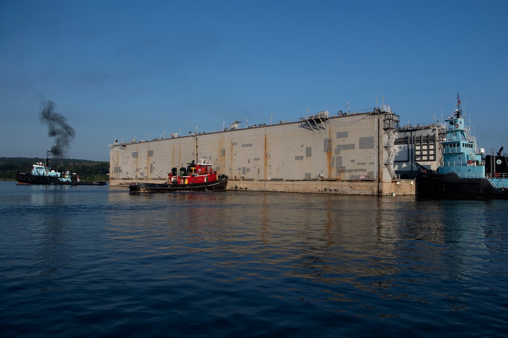 Auxiliary Repair Dry Dock (ARDM) 4 Departs SUBASE