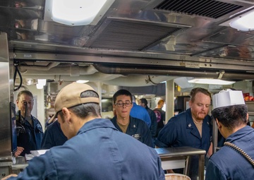 USS Sioux City Transits the North Sea