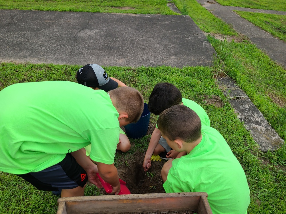 Fort McCoy archaeology team shares knowledge with youth during July 2022 South Post dig