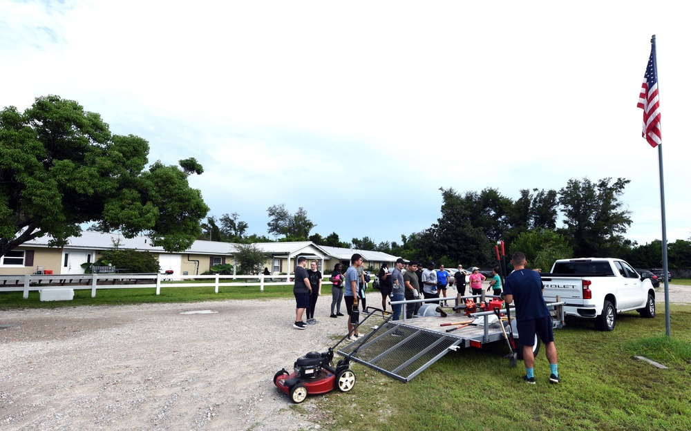 TAFB, Panama City Rescue Mission; Women’s Equality Day volunteers