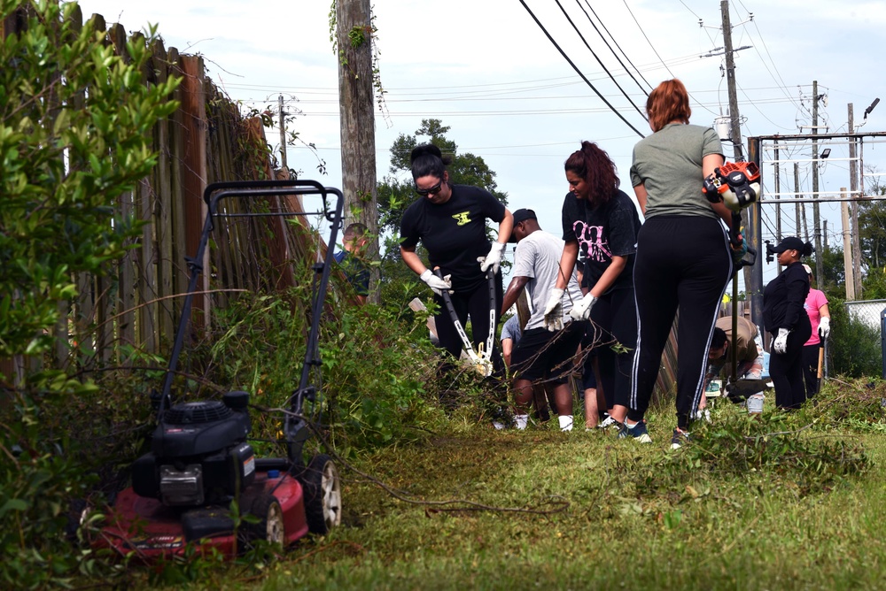 TAFB, Panama City Rescue Mission; Women’s Equality Day volunteers