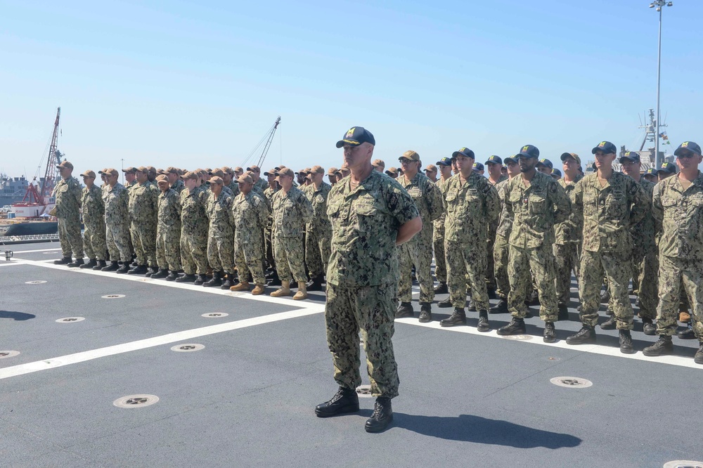 USS Mobile (LCS 26) Holds Exchange of Command Ceremony