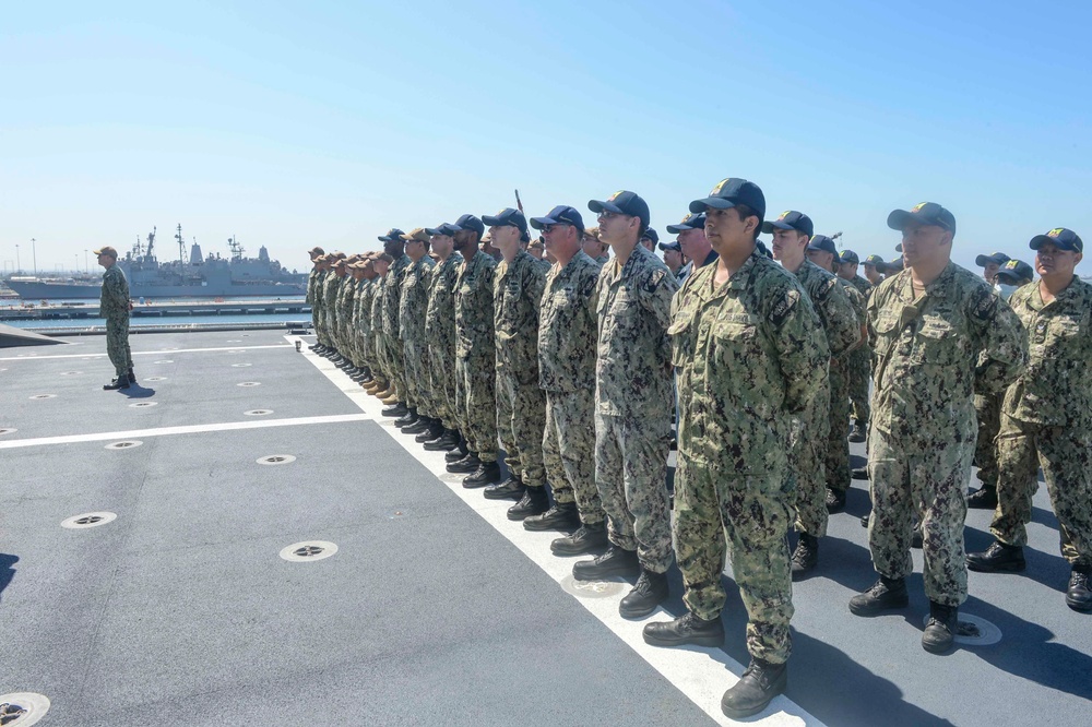 USS Mobile (LCS 26) Holds Exchange of Command Ceremony