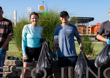 Big Red One Soldiers Attend Community Cleanup