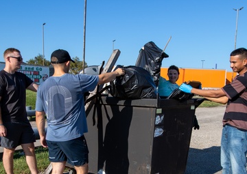 Big Red One Soldiers Attend Community Cleanup