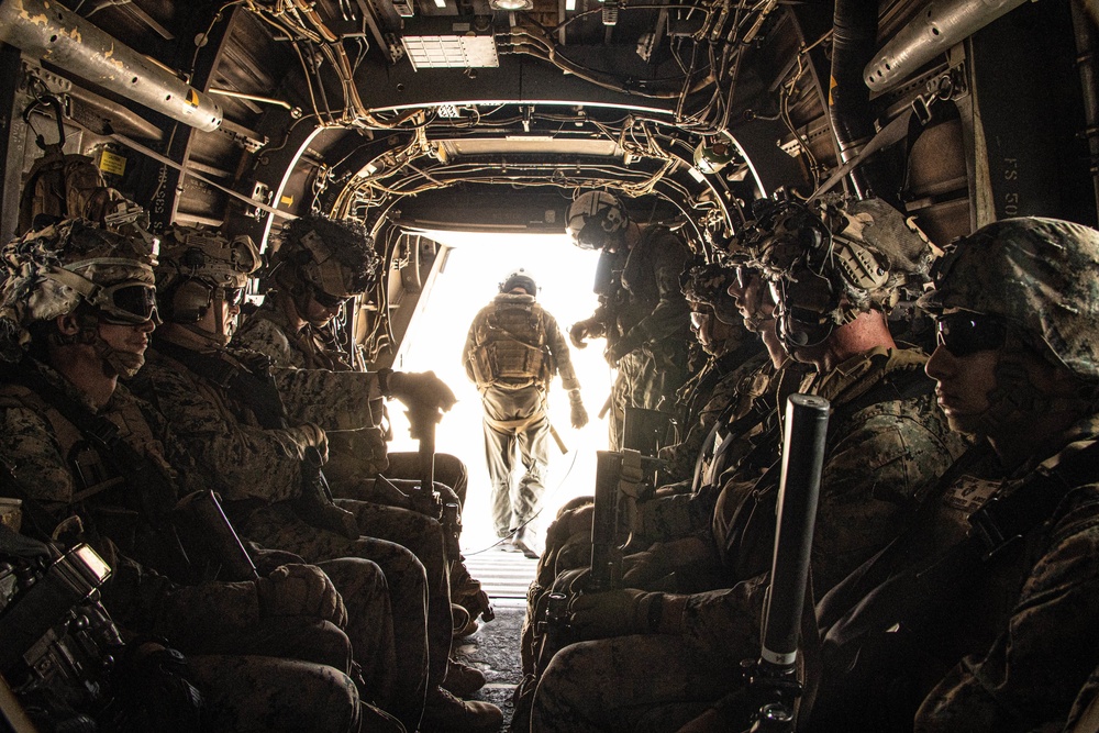 1st Bn., 4th Marines, Tactical Recovery of Aircraft and Personnel training exercise