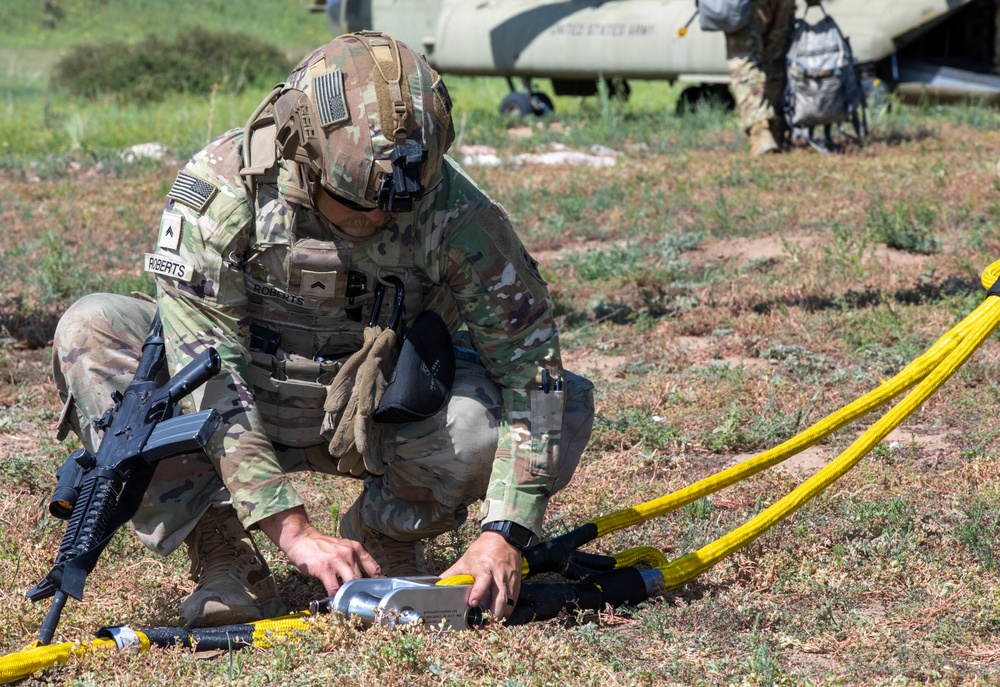 404th Aviation Support Battalion recovers downed aircrafts