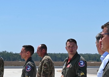 USAF meets with Deputy Prime Minister of Australia