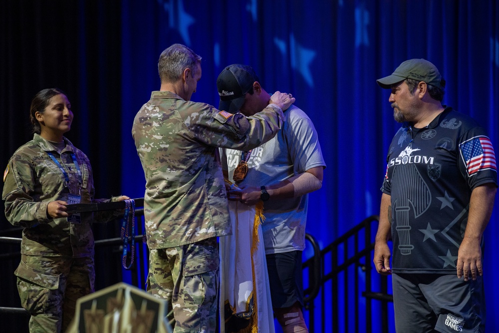 Warrior Games 22: General Clarke visit