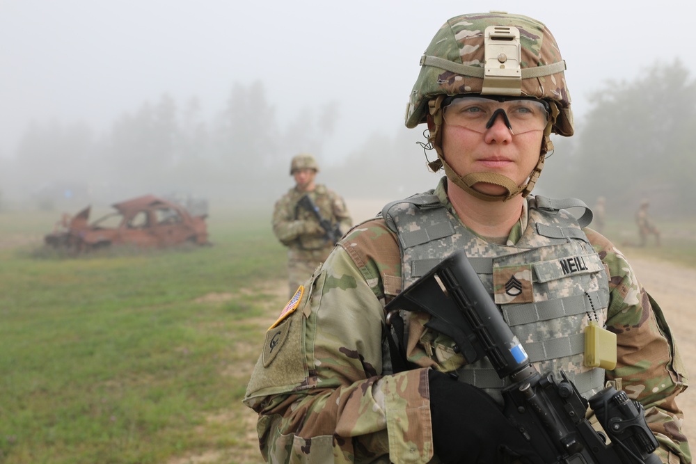 Ohio Army National Guard Soldiers stay alert during counter-IED training