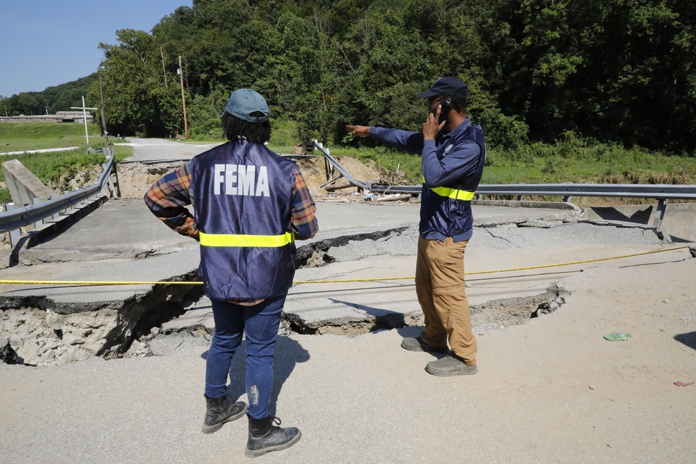 FEMA Home Inspectors and FEMA Disaster Survivor Assistance Teams Reach Out to Disaster Survivors in Eastern Kentucky