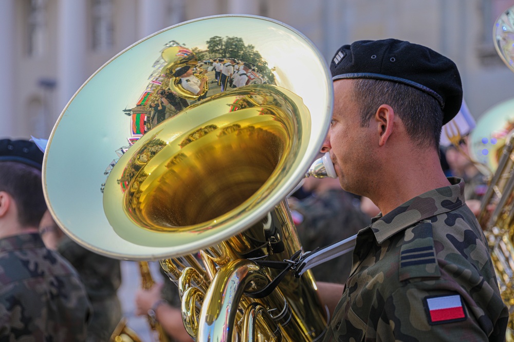 Big Red One Band Conducts Dress Rehearsal with NATO Ally Bands