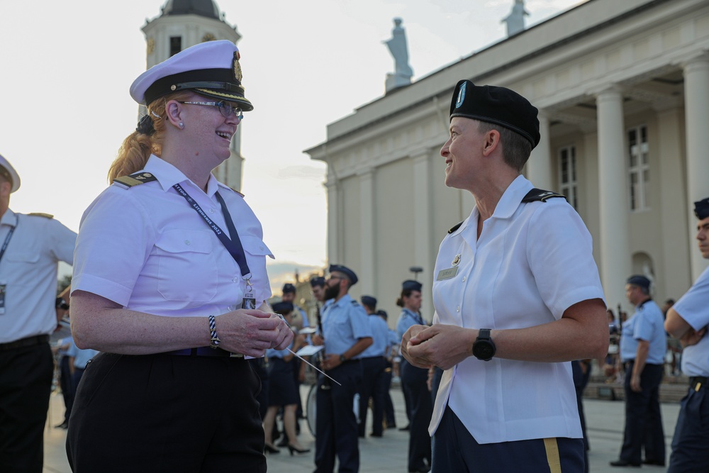 Big Red One Band Conducts Dress Rehearsal with NATO Ally Bands