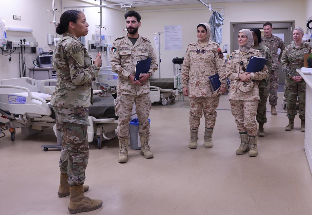 Kuwait Soldiers Visit Area Support Group – Kuwait, during Women’s Equality Day Event, 2022