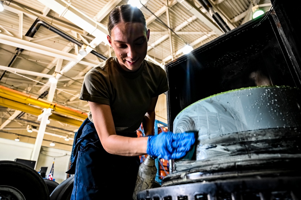 305th Maintenance Squadron Validates new KC-46 Capability