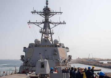 USS Nitze pulls into Djibouti