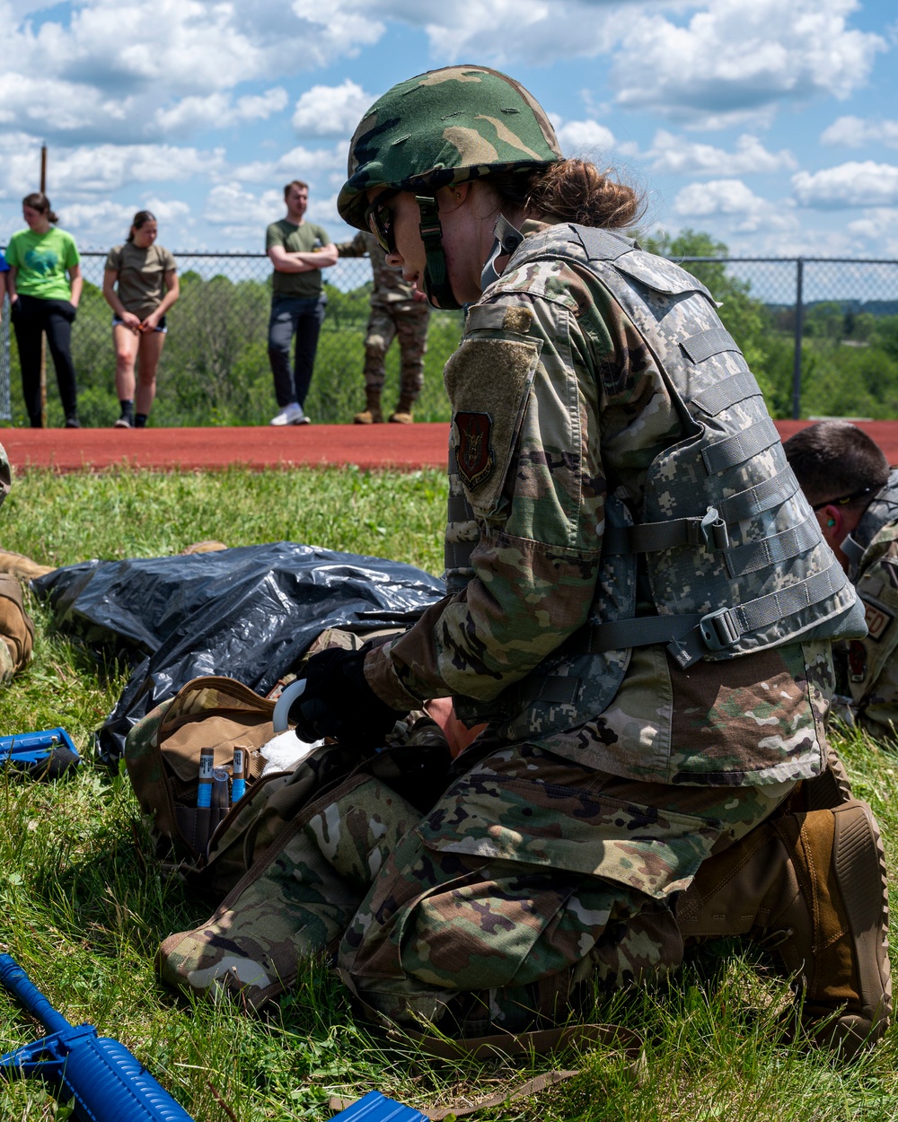 171st ARW holds Combat Lifesaver Course