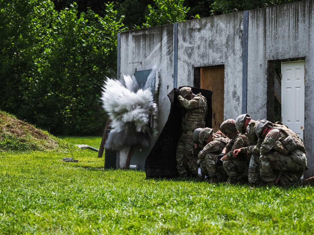 776th Engineer Battalion conduct training