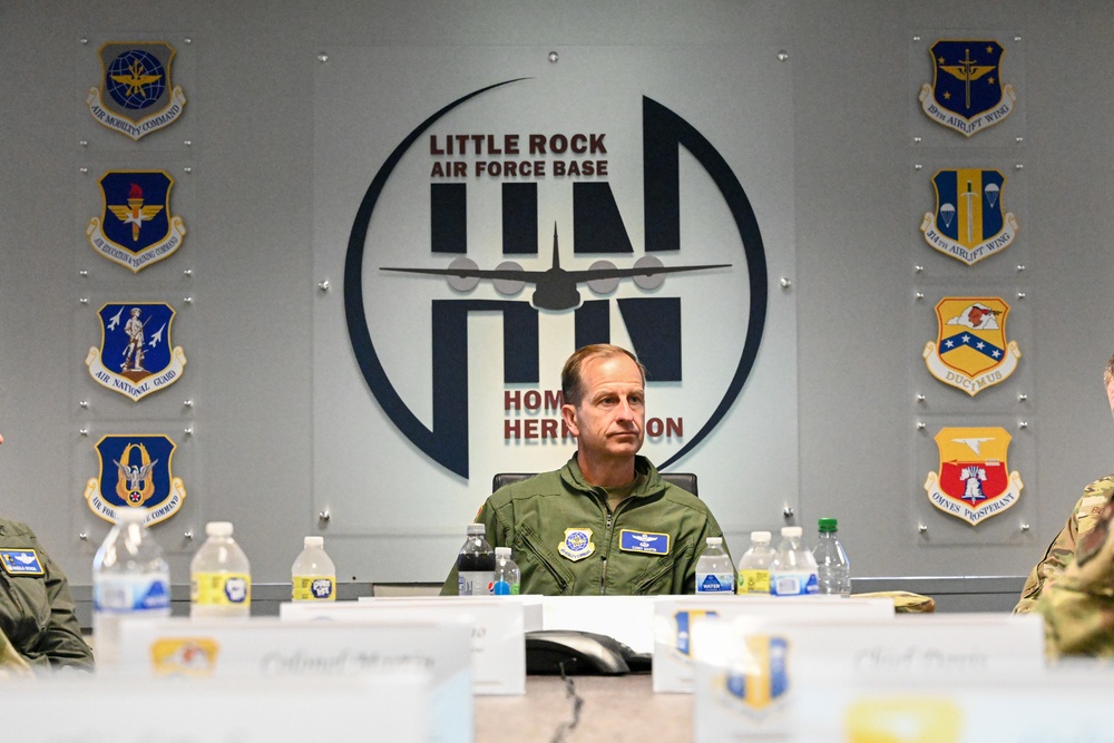 18th AF commander visits LRAFB