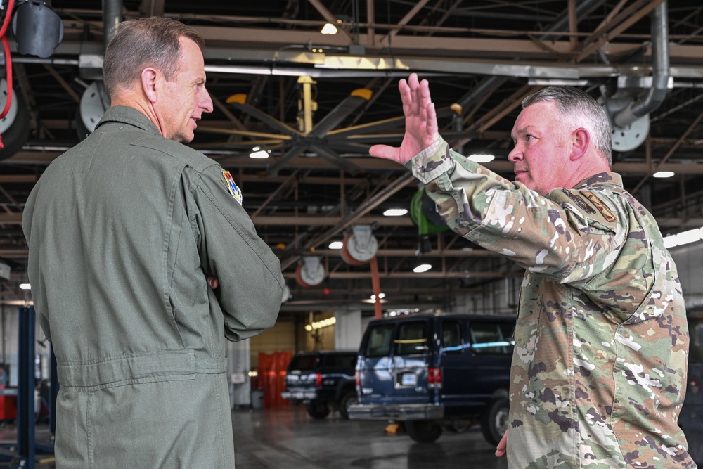 18th AF commander visits LRAFB