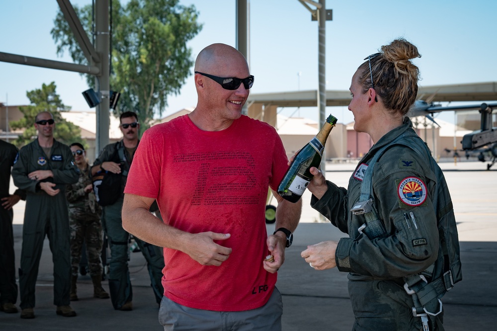 Another Milestone: First female in the U.S. Air Force Reserve to reach 2,000 hours takes final flight with 944th Fighter Wing