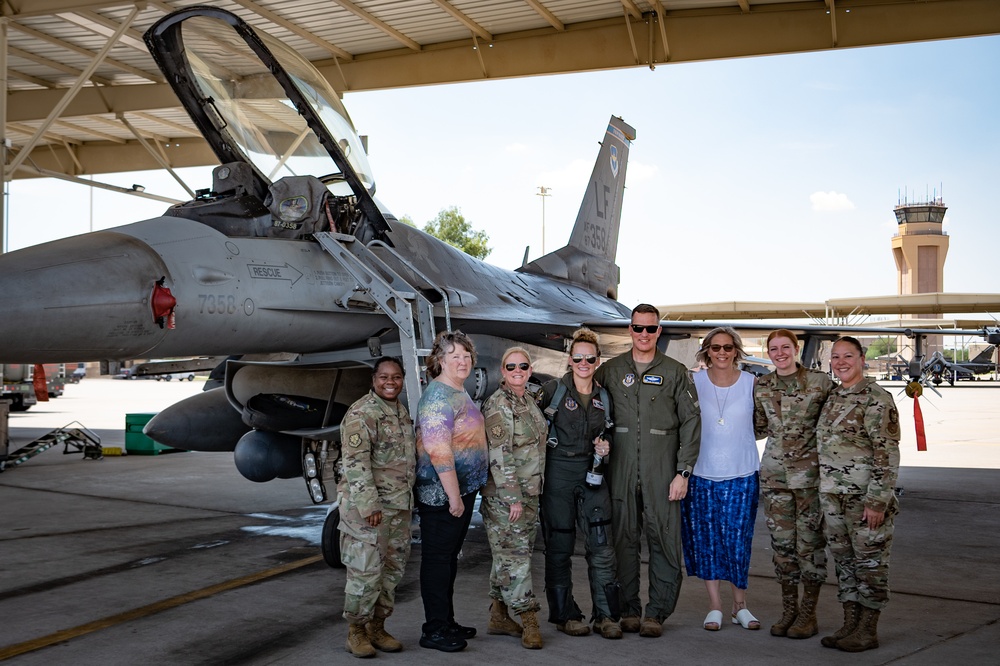 Another Milestone: First female in the U.S. Air Force Reserve to reach 2,000 hours takes final flight with 944th Fighter Wing