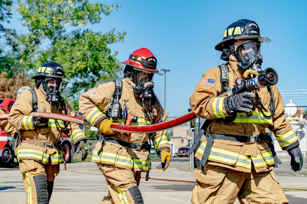 914th Air Refueling Wing firefighters conduct aircraft fire suppression training