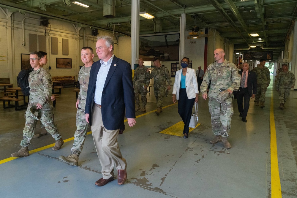 TRADOC Commanding General and U.S. Senator Tim Kaine Visit 128th Aviation Brigade!