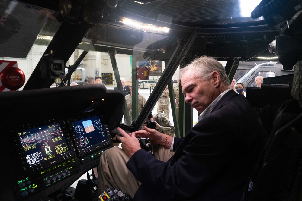 TRADOC Commanding General and U.S. Senator Tim Kaine Visit 128th Aviation Brigade!