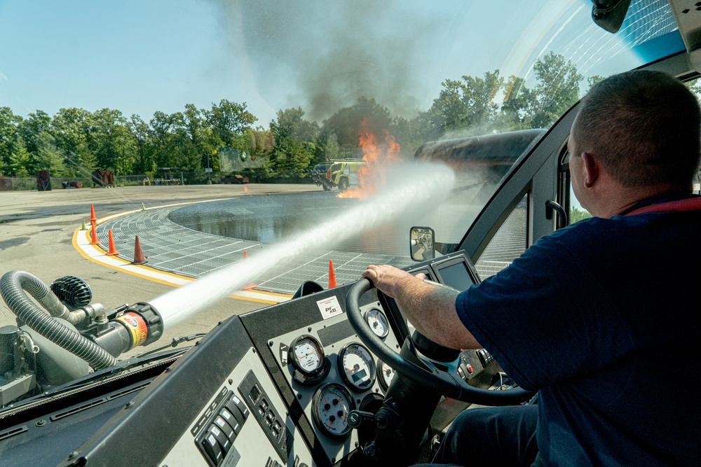 914th Air Refueling Wing firefighters conduct aircraft fire suppression training