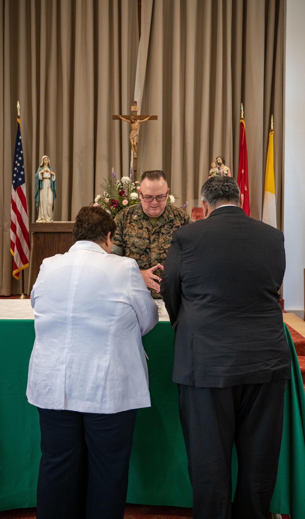 SECNAV visits US Marine Memorial Chapel