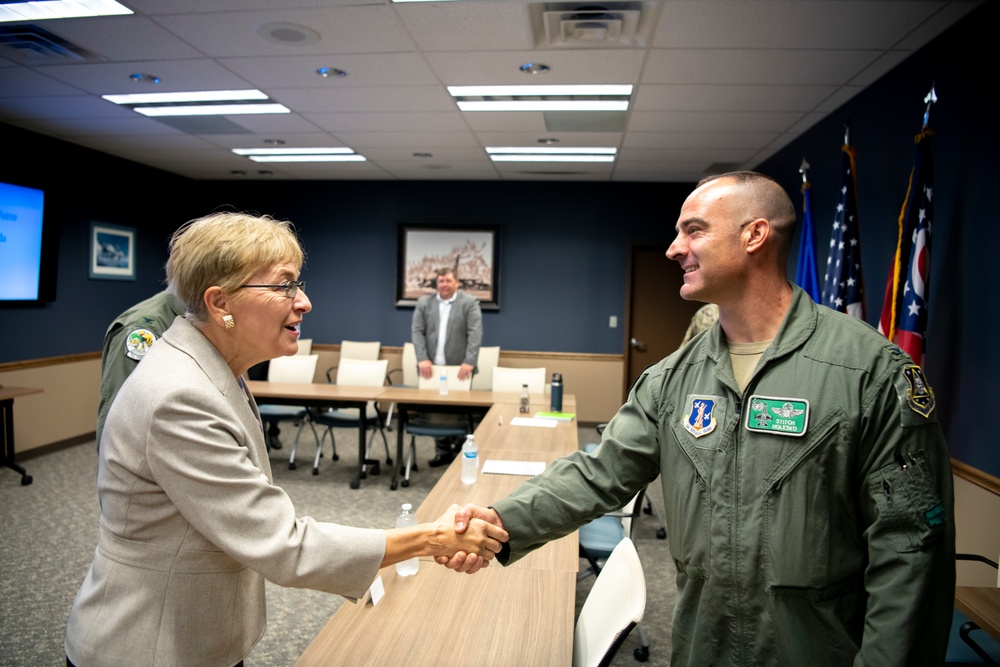 Marcy Kaptur Visits the 180FW