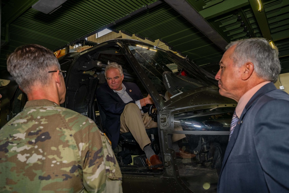 Senator Tim Kaine Visit 128th Aviation Brigade!