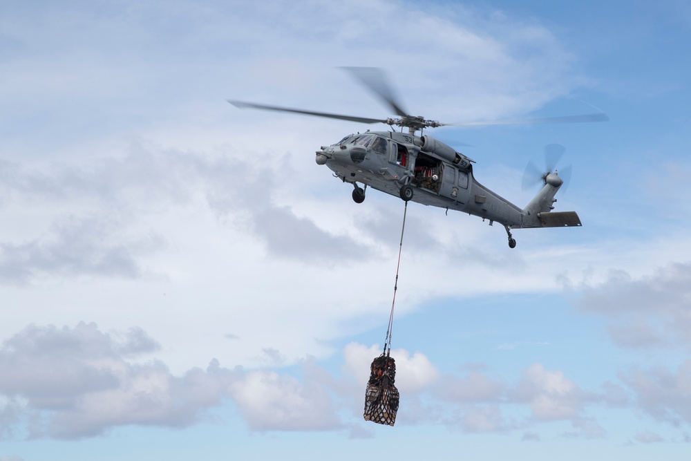 DVIDS - Images - USS Tripoli RAS with USNS Big Horn [Image 6 of 17]