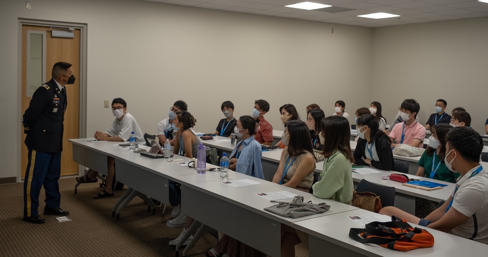 Tripler Army Medical Center's Col. Bruce Ong visits Hawaii Tokai International College