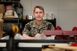 Sutton, Mass. Native Supports Submarine Forces in U.S. 7th Fleet