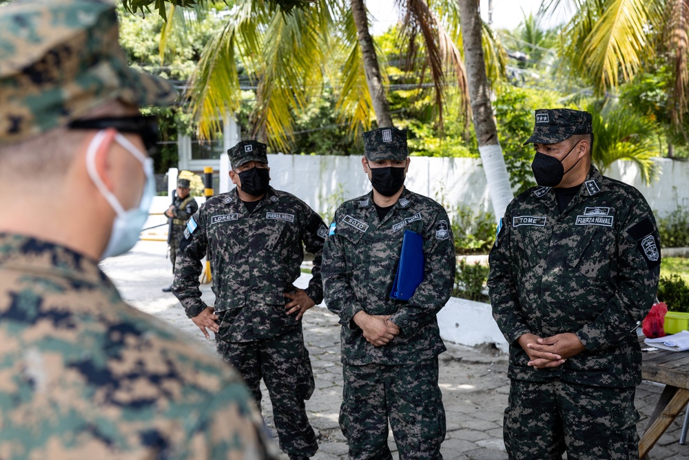 USNS Burlington Pulls into Puerto Cortes, Honduras