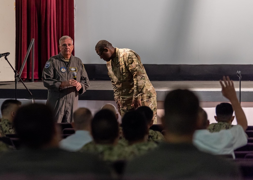 USFJ Visits NAF Atsugi