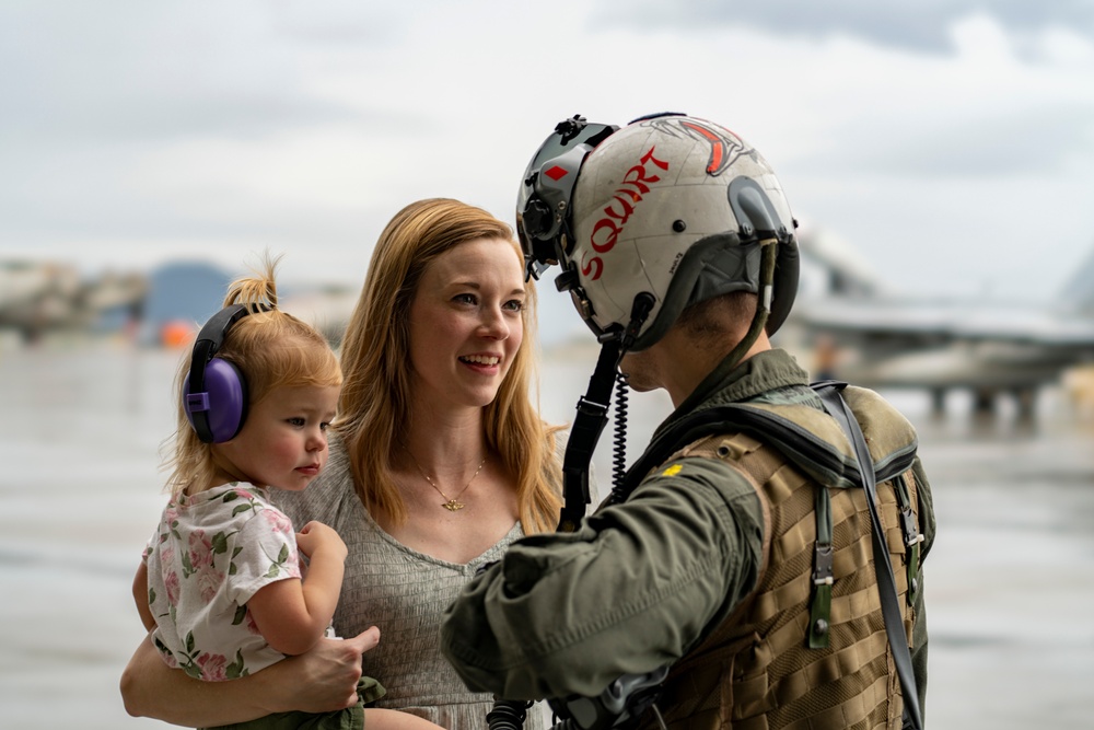 CVW-5 Returns to MCAS Iwakuni